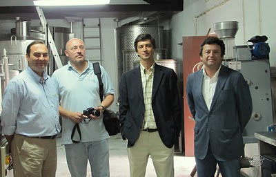 Em trabalho, no território da Resistência...