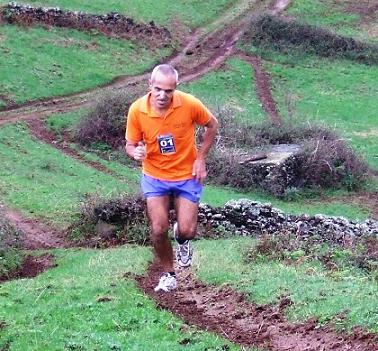 O esforço final do vencedor da prova...