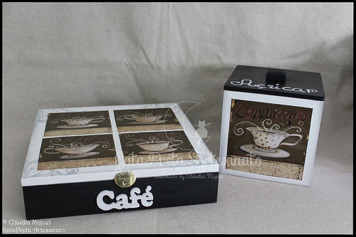 Caixa para cápsulas de café Delta Q e caixa de açúcar 