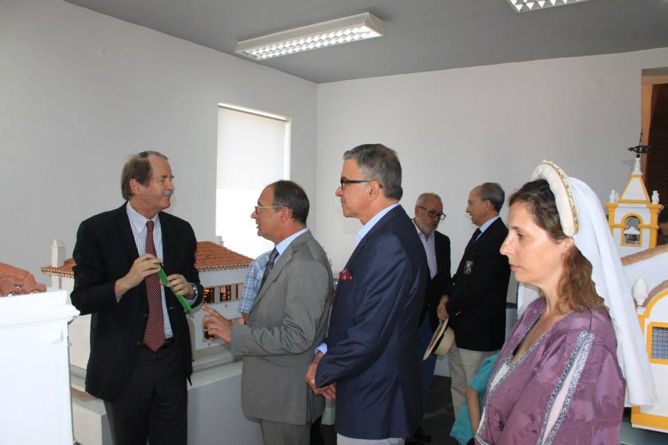 11111054_1004363116240550_8464771524692057119_n.jp