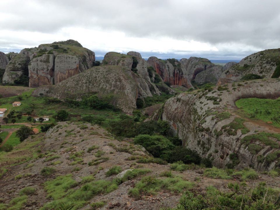 Pedras Negras/Quedas de Kalandula