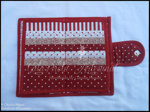 Carteira para notas, moedas, cheques e 24 cartões 