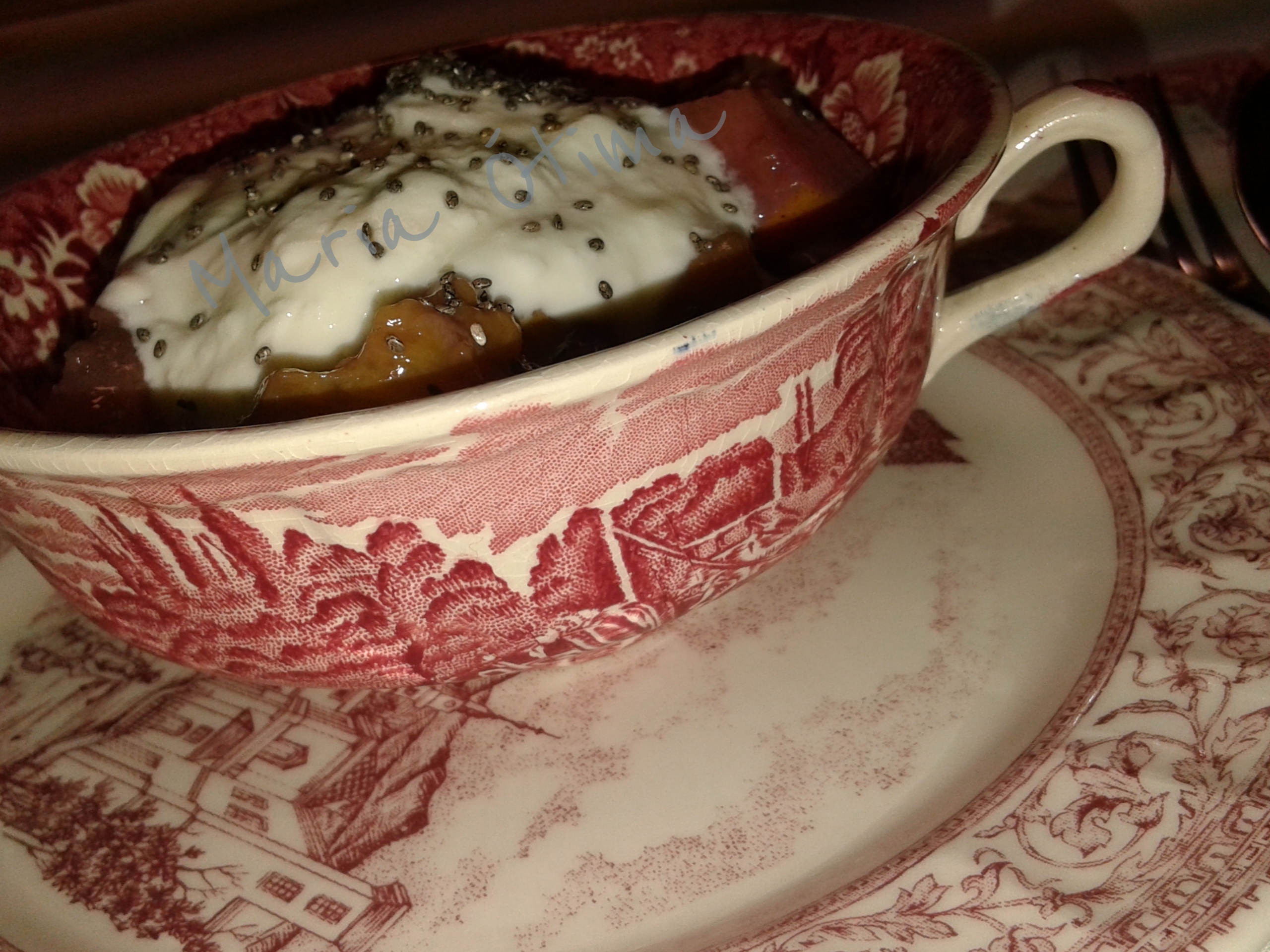 Mix de fruta com iogurte.jpg