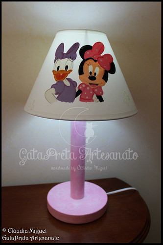 Caixa de recordações de bebé e candeeiro 