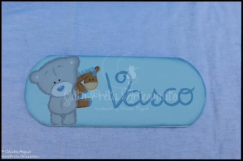 Caixa ampla e placa de porta 