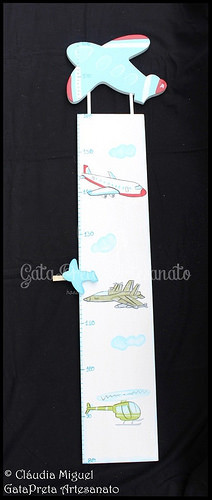 Caixa de medicamentos, régua crescimento e caixa recordações de bebé 