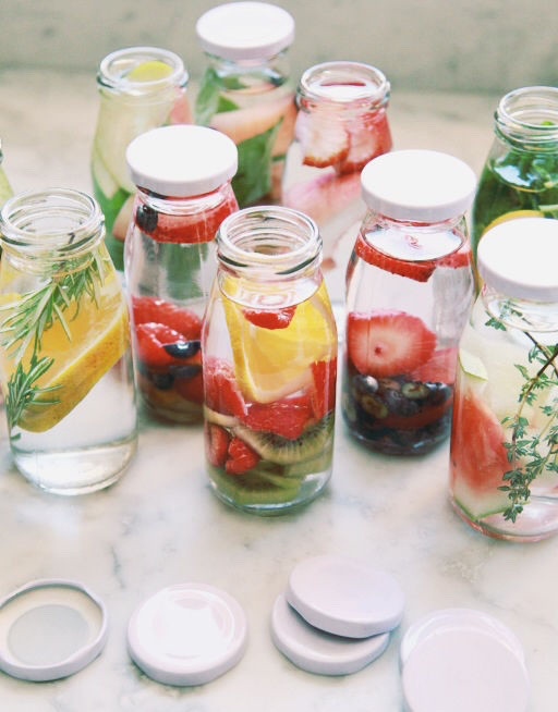 fruit-infused-water-the-beauty-dept