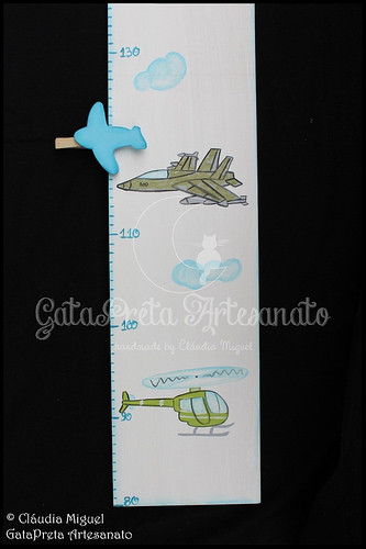 Caixa de medicamentos, régua crescimento e caixa recordações de bebé 