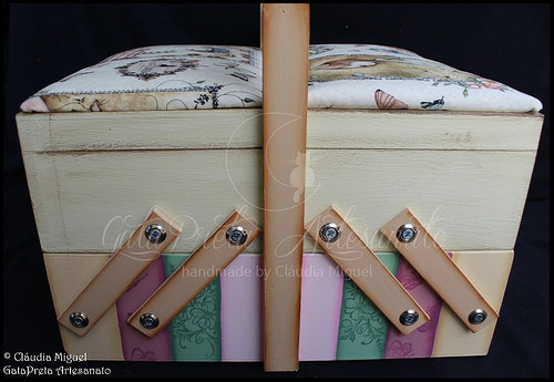 Caixa de costura mega-large 