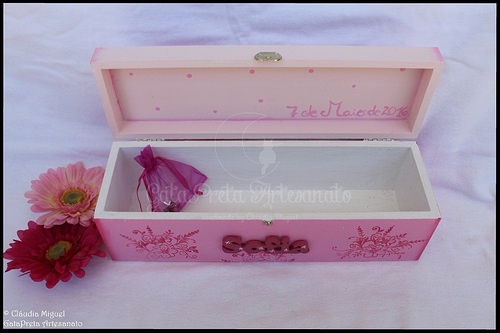 Caixa para vela e toalha de batismo 