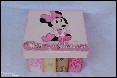 Cesta, caixa rec. bebé, moldura e nome Shy Minnie4