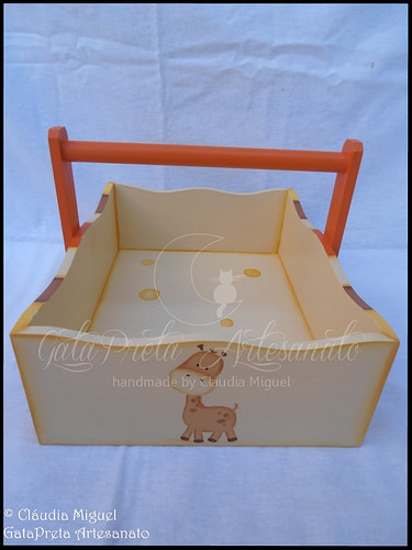 Fraldário, cesta, caixa para toalhitas e moldura 