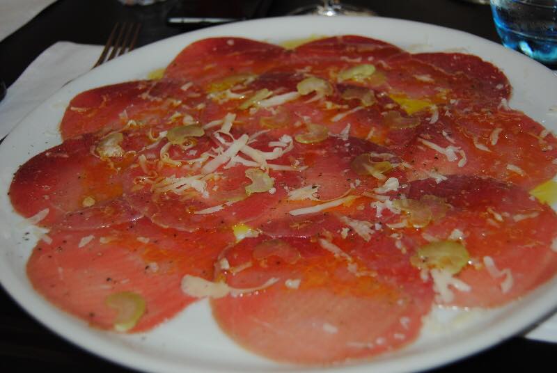 &copy; Luanda Nightlife, Facebook