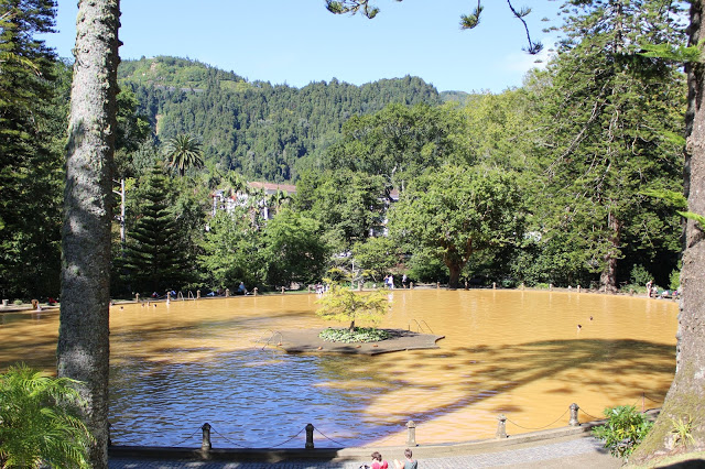 Açores + Azores + Arquipélago dos Açores + Ilha de São Miguel + parque terra nostra + hotel terra nostra + vale das furnas + furnas + visitar portugal + beleza dos Açores + viajar em família