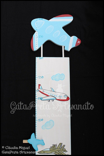 Caixa de medicamentos, régua crescimento e caixa recordações de bebé 