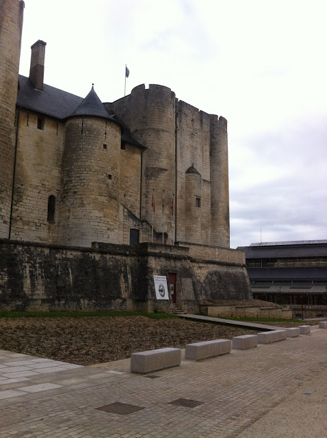 Viagens de carro + cidades para visitar em frança + Noirt + viajar com crianças de carro + dicas para viajar com crianças + férias