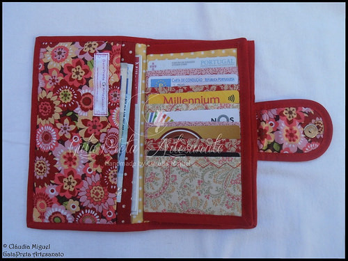 Carteira para notas, moedas, 24 cartões e cheques Carteira para notas, moedas, 24 cartões e cheques