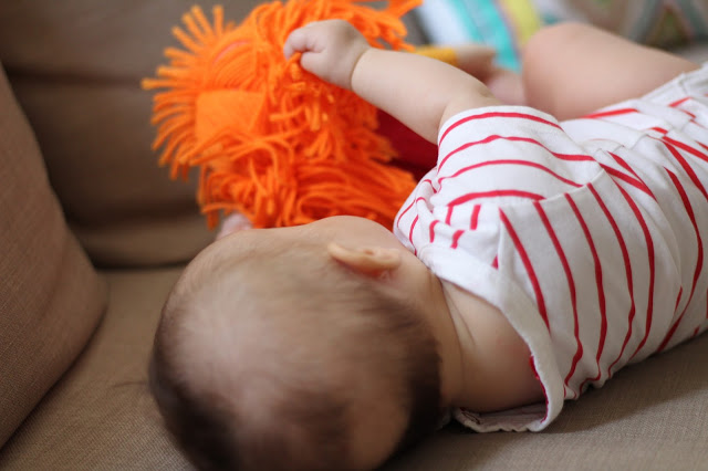 desenvolvimento do bebé  + desenvolvimento do bebé mês a mês + o que faz um bebé de quatro meses + quatro bebés +evolução do bebé + cherrypapaya kids