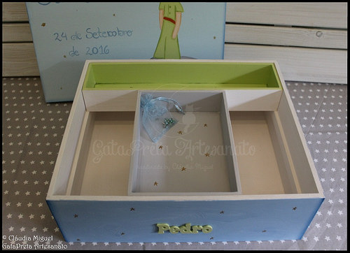 Caixa de batizado e caixa para medicamentos 