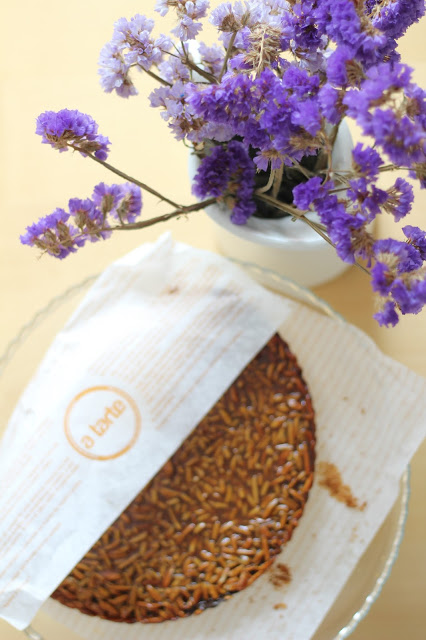 a tarte + tarte de amêndoa + a melhor tarte de amêndoa do país + passatempos + natal + flores + sobremesa