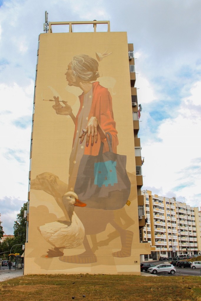 sainer urban art lisbon 1