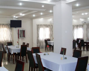 www.agathahotel.com