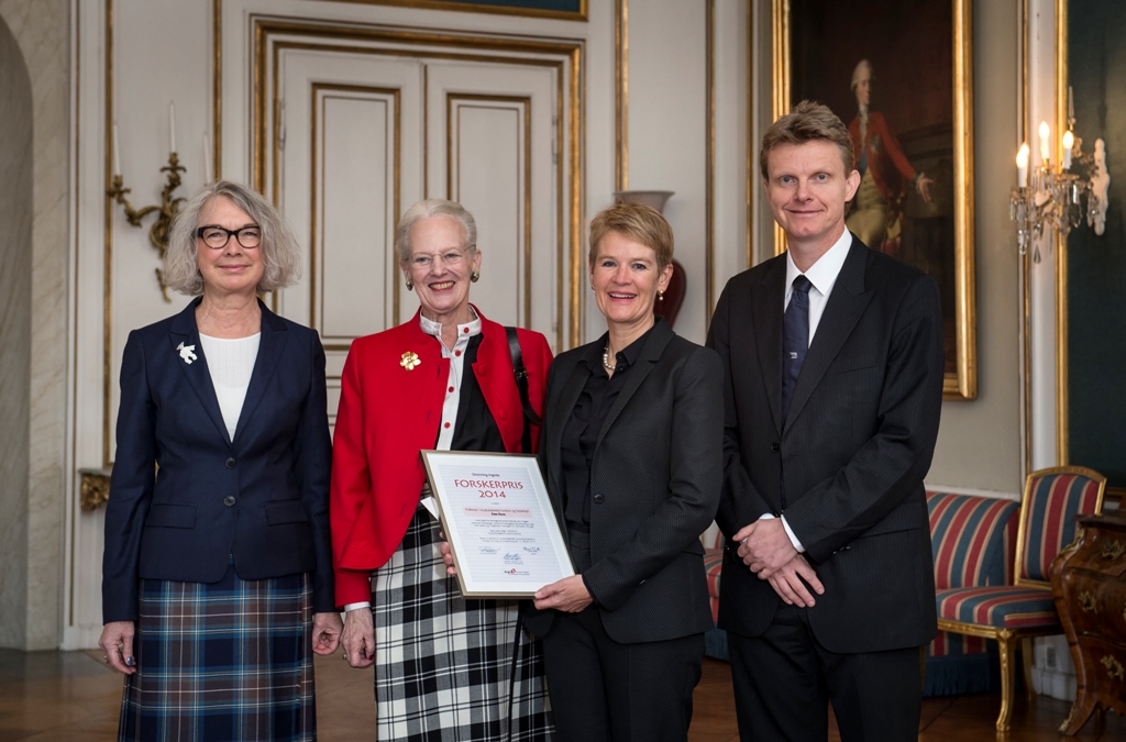 Overrækkelse af Dronning Ingrids Forskerpris 2014