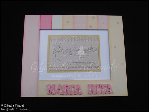 Fraldário, caixa de medicamentos, cesta, caixa para toalhitas e moldura 