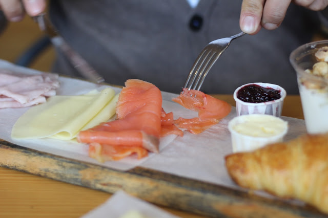 brunch + domingo + fábrica dos sabores + brunch fábrica + salmão fumado