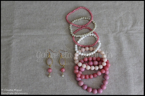 Brincos e pulseiras Brincos e pulseiras