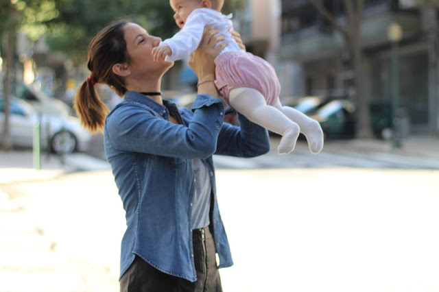 mãe e filha + maternidade + bebés que não dormem + rotinas para dormir + sono dos bebés