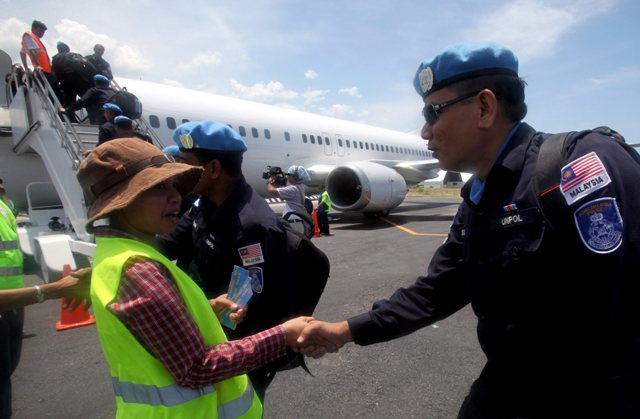 Malaysian UN peacekeeping force leaving East Timor