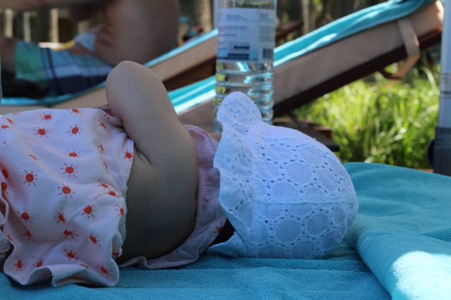 vidamar + hotéis para famílias + férias com filhos pequenos + carinho entre irmãos + irmão mais velho + rotinas com dois filhos + irmãos que dormem no mesmo quatro + roupa de verão para crianças