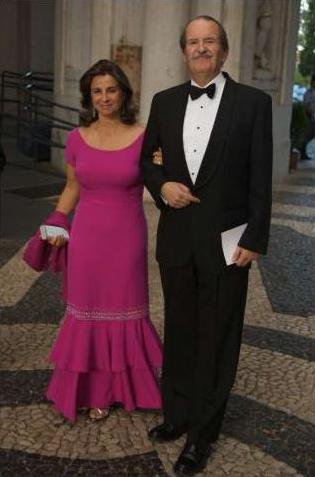 59484_1618710154608_1442016080_1613252_488948_n.jp