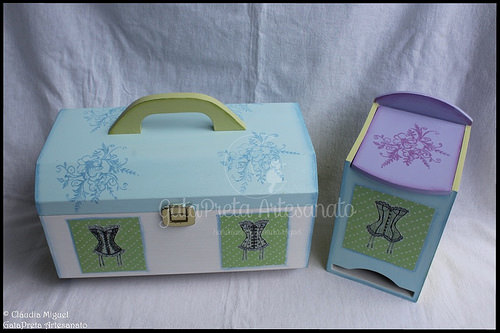 Maleta para manicure e caixa para pensos 