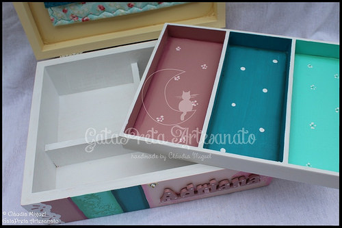 Caixa de maquilhagem 