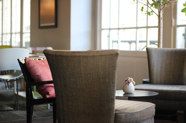 cadeiras + decoração + restaurantes + restaurante bastardo + rossio + restaurantes em lisboa