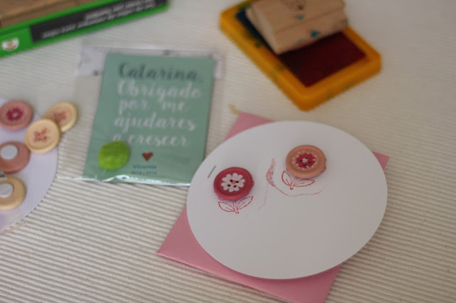 brindes personalizados + oferta para educadoras + lembrança para a professora + facebook cutxi cutxi + página de lembranças e brindes personalizados + fim do ano lectivo + entrada na pré-escola 