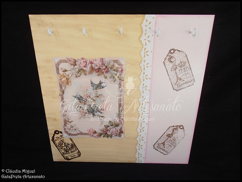 Quadro para colares e caixa bijuteria 