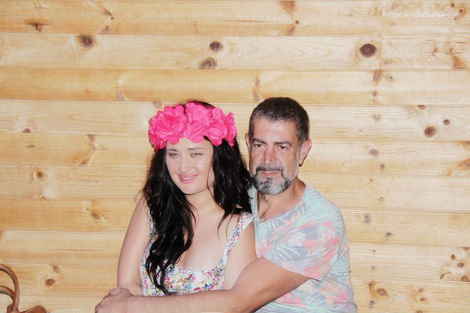 10313390_10203346369453443_1377482070854261241_n.j