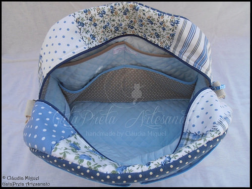 Mala de maternidade e bolsa para fraldas 