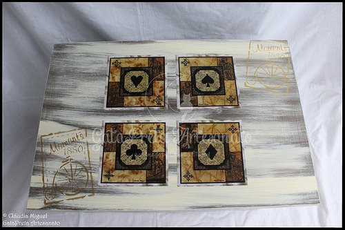 Caixa para arrumação de jogos 