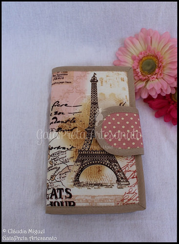 Capa de livros, carteira e estojo 