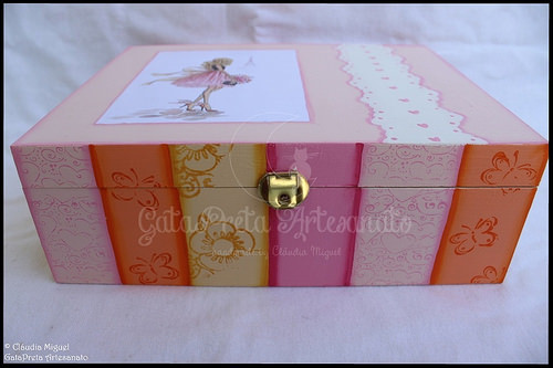 Caixa de maquilhagem 