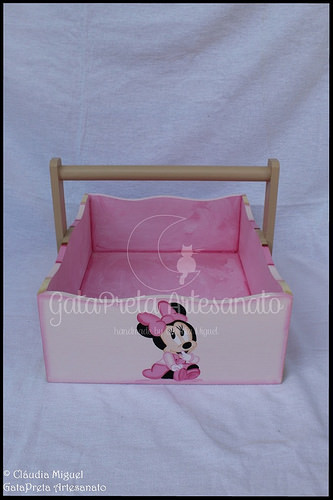 Cesta, caixa rec. bebé, moldura e nome Shy Minnie2