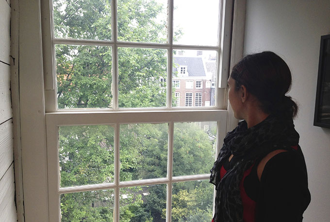 Janela de um museu ou galeria que visitámos. As 