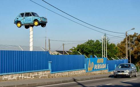 Rua da Estrada de Álvaro Domingues