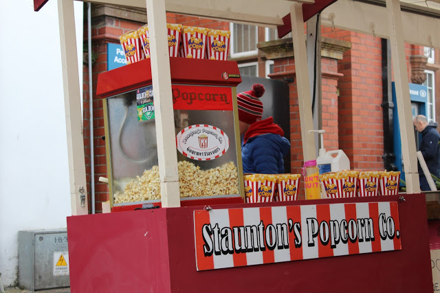 irlanda + trim + viajar em família + cidades da irlanda + mercado de natal + norte da europa + vinho quente