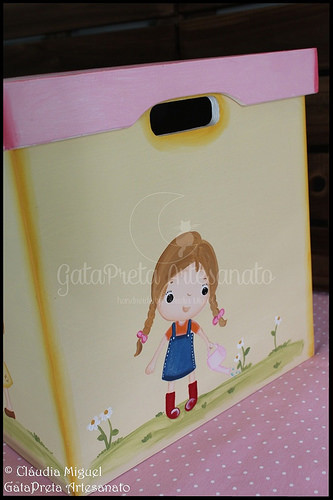 Caixa de arrumação de dossiers e brinquedos 