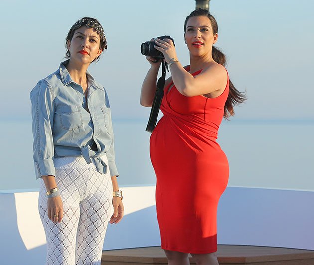 kim-kardashian-pregnant-baby-bump-kourtney-kardashian-jpg_121346